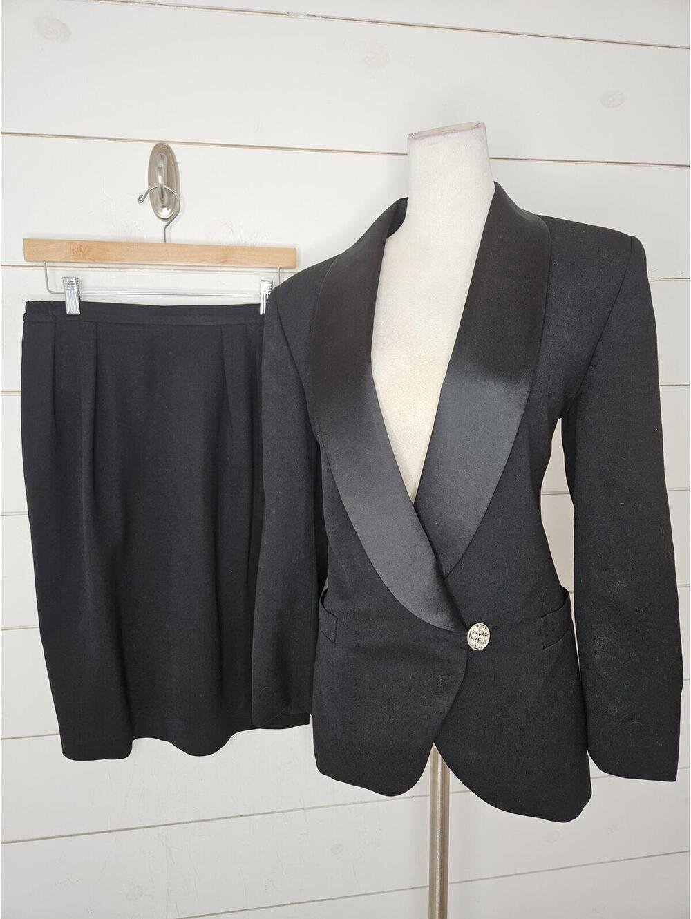 Vintage Saville size 10 black tuxedo skirt suit